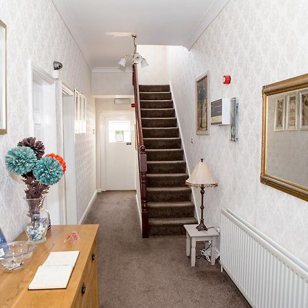 Bed and Breakfast Oak House Bb Олдем Екстер'єр фото